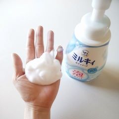 ミルキィ 泡で出てくる ミルキィボディソープ やさしいせっけんの香り