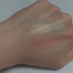 資生堂 アイスコスメ アイシャドウ バナナシェイクとアップルベリー