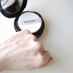 レブロン カラーステイ クッション ロングウェア ファンデーション
