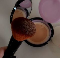 レイチェルワイン ミネラルファンデーション